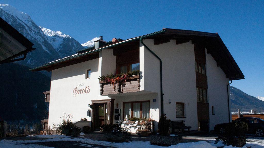 Hôtel Haus Gerold à Oetz Extérieur photo